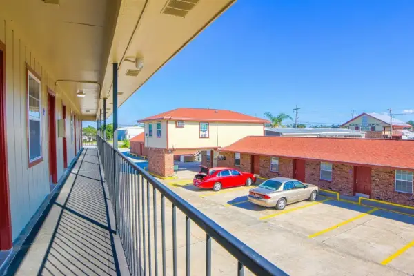 Economy Inn By OYO Lockport near Houma 4